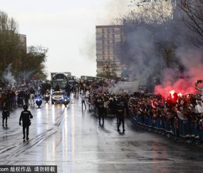 马卡电台一句话点燃伯纳乌：姆巴佩“会选帅”？西甲复赛日的权力博弈与生死局